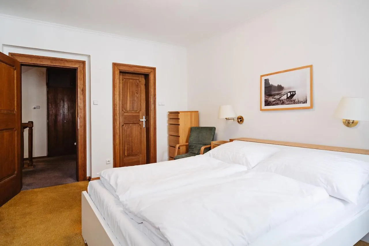 Hotel U Modreho Orla - At The Blue Eagle Praga Affittacamere